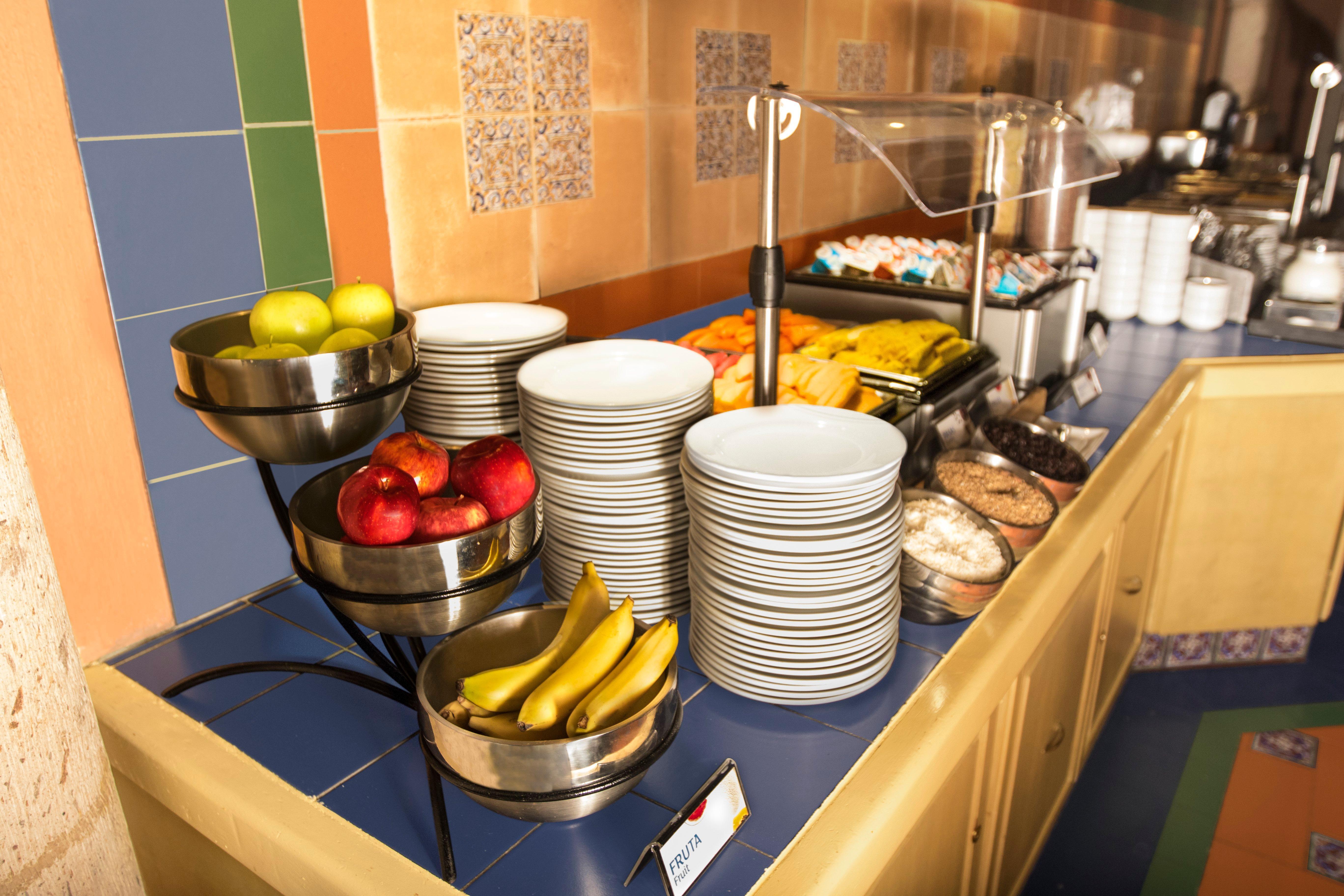 Holiday Inn Express Monterrey Galerias-San Jeronimo By Ihg Bagian luar foto