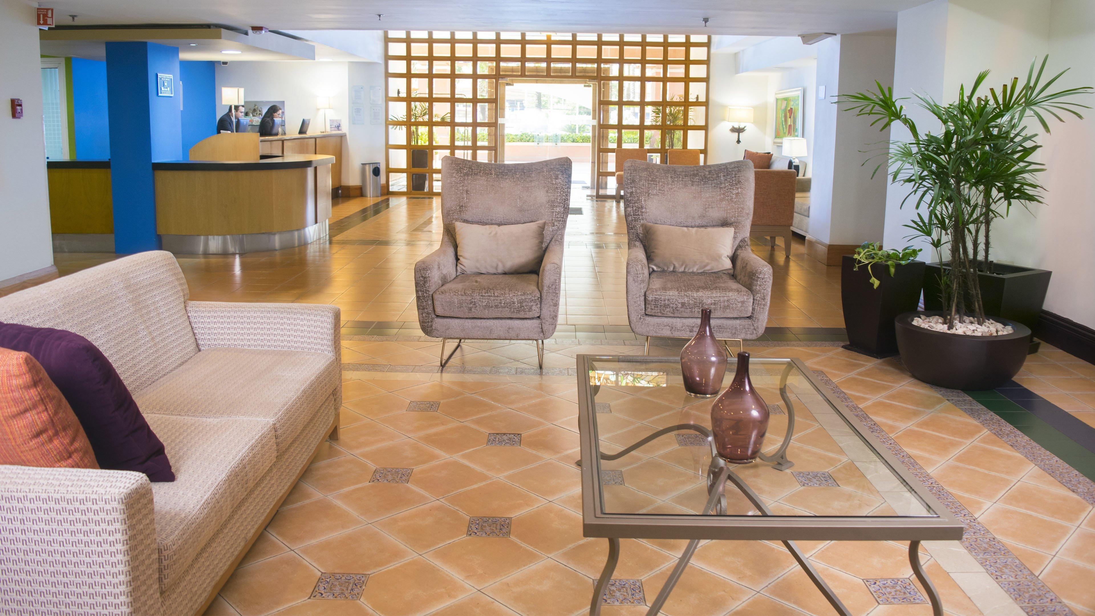 Holiday Inn Express Monterrey Galerias-San Jeronimo By Ihg Bagian luar foto