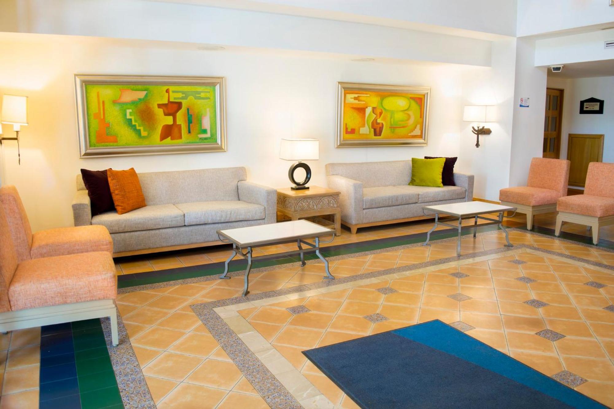 Holiday Inn Express Monterrey Galerias-San Jeronimo By Ihg Bagian luar foto
