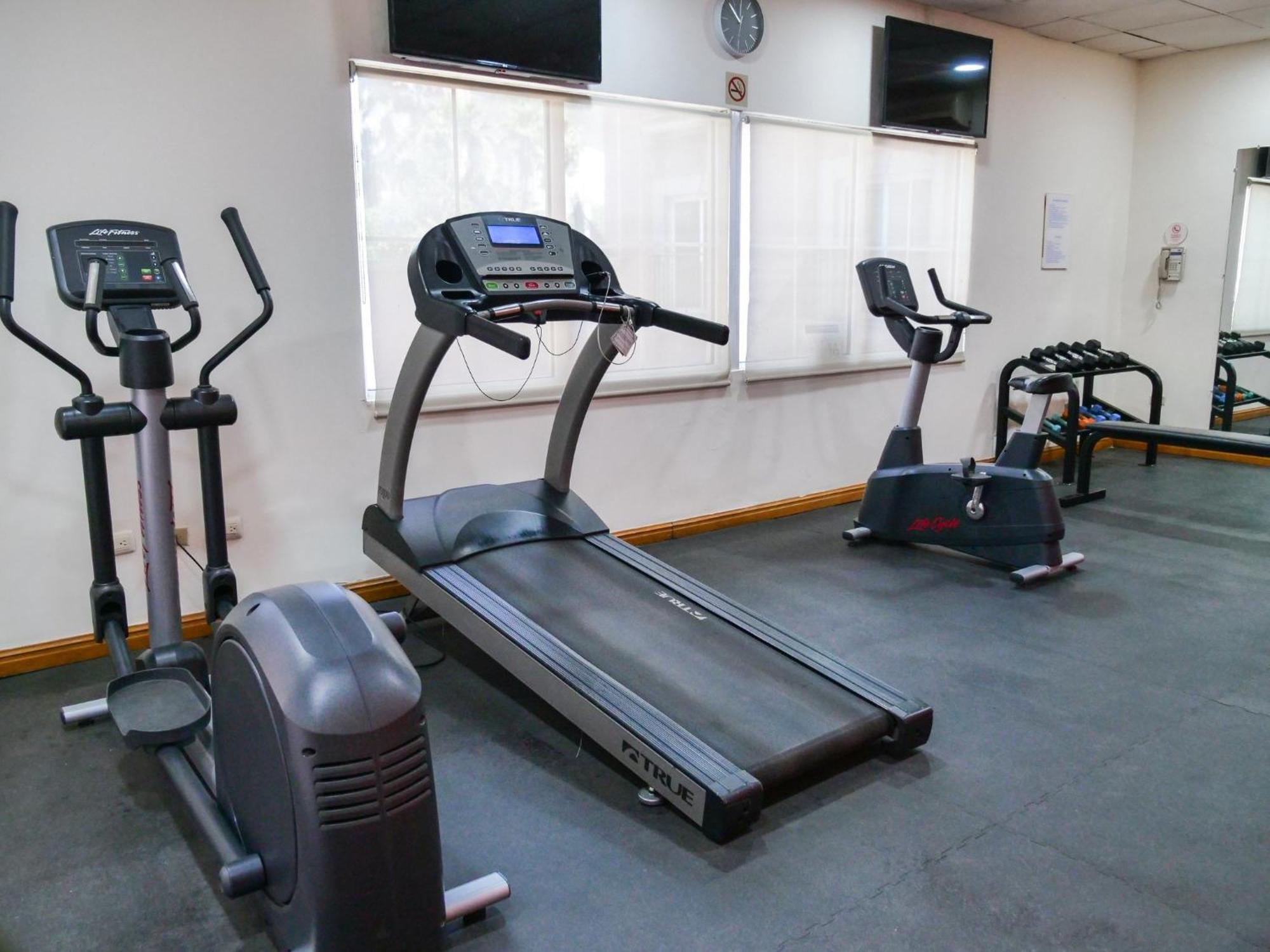 Holiday Inn Express Monterrey Galerias-San Jeronimo By Ihg Bagian luar foto